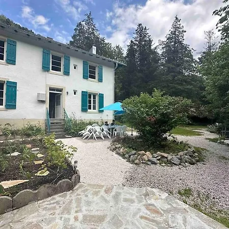 Maison Chaleureuse Avec Cheminée Bord De Rivière Hébergement de vacances *