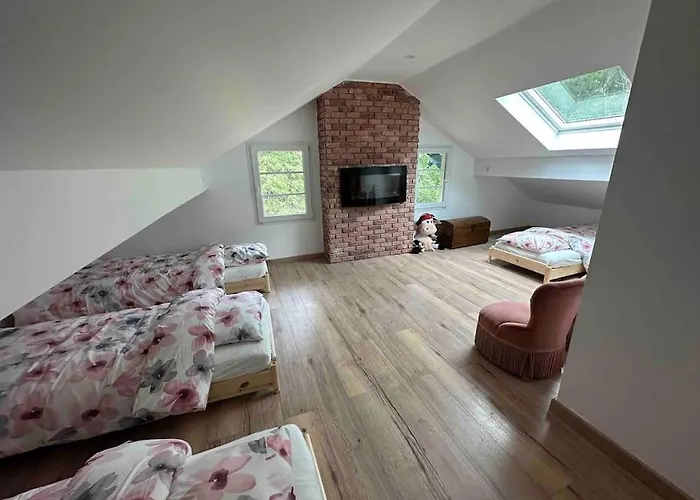 Hébergement de vacances Maison Chaleureuse Avec Cheminée Bord De Rivière *