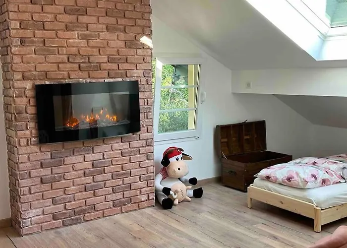 Maison Chaleureuse Avec Cheminée Bord De Rivière *