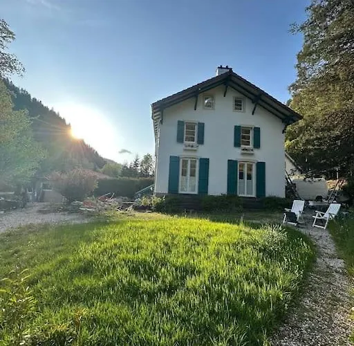 Maison Chaleureuse Avec Cheminée Bord De Rivière * Gérardmer